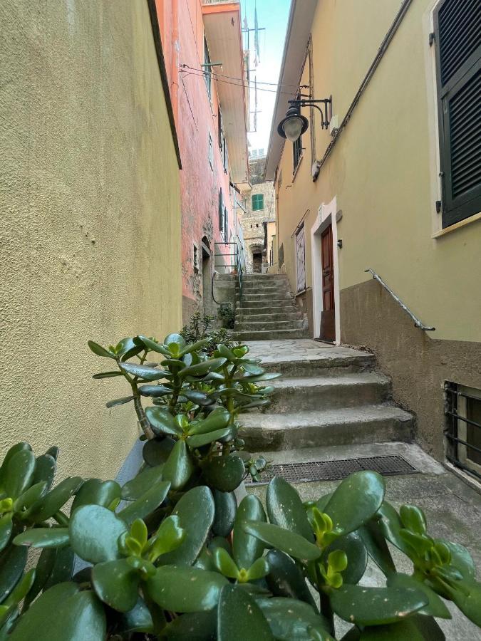 L'Emporio Rooms Manarola Exterior foto